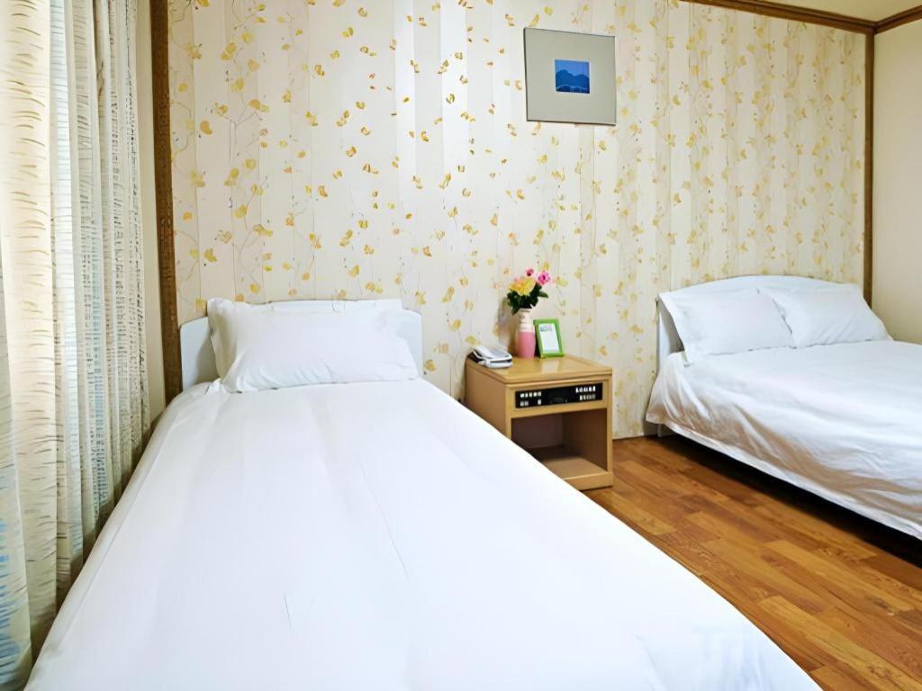 Emerald Hotel Чеджудо Экстерьер фото