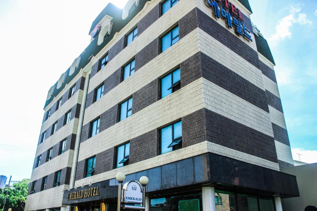 Emerald Hotel Чеджудо Экстерьер фото