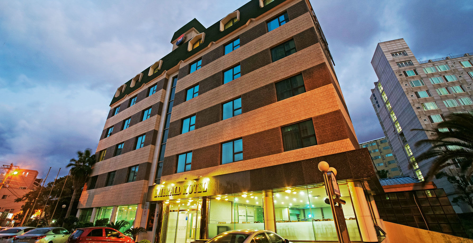 Emerald Hotel Чеджудо Экстерьер фото